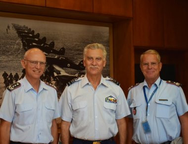 Συνάντηση Αρχηγού ΓΕΑ με τον απερχόμενο Ακόλουθο Άμυνας της Γερμανίας (φωτό)